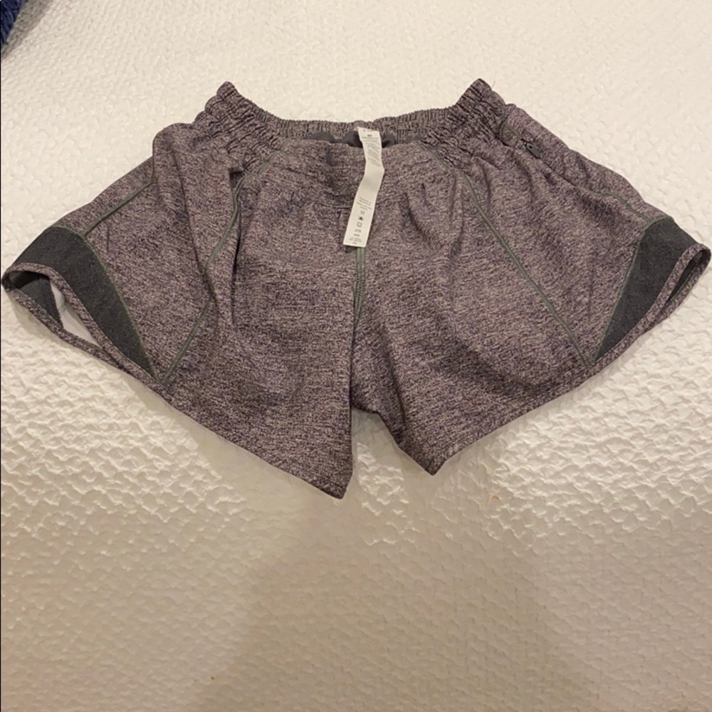 Lululemon Hotty Hotty Short II Size 2 Tall